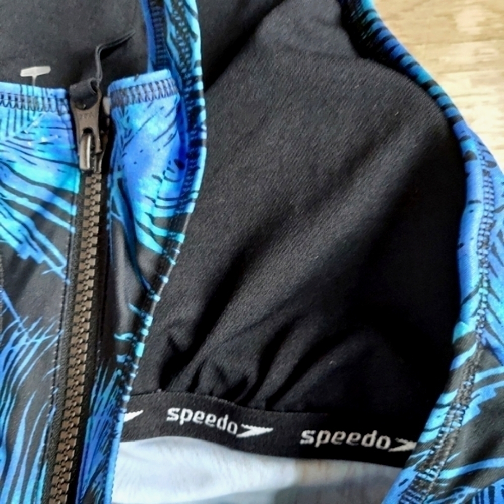 Speedo Fit Racer Back Top - Picture 6 of 14